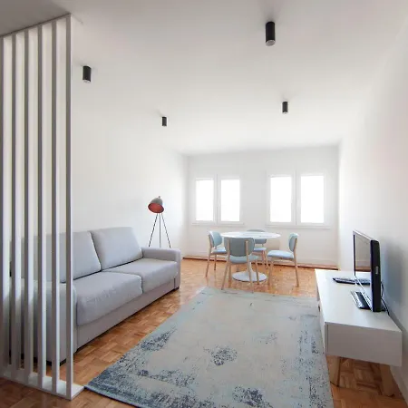 Citybreak-apartments Patio Appartement *